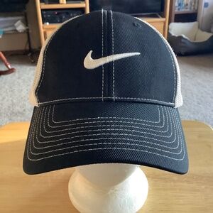 NIKE Golf VR 20XI BASEBALL Hat CAP Black/Off White Flexfit Mesh Size M/L